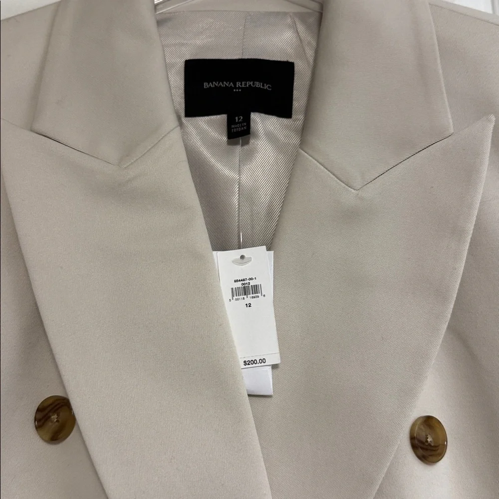 Banana Republic Beige Double-Breasted Blazer - Picture 2 of 2